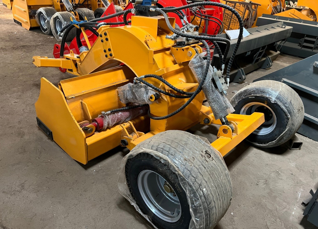 Планировщик грунта с лазерным управлением 12PW-250C Планировщик грунта с лазерным управлением 12PW-250C